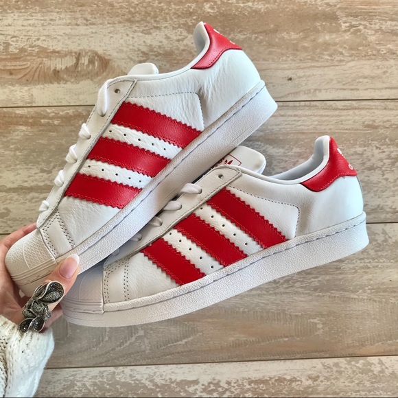 NWT Adidas Women’s Originals Superstar Shoes - Picture 5 of 7